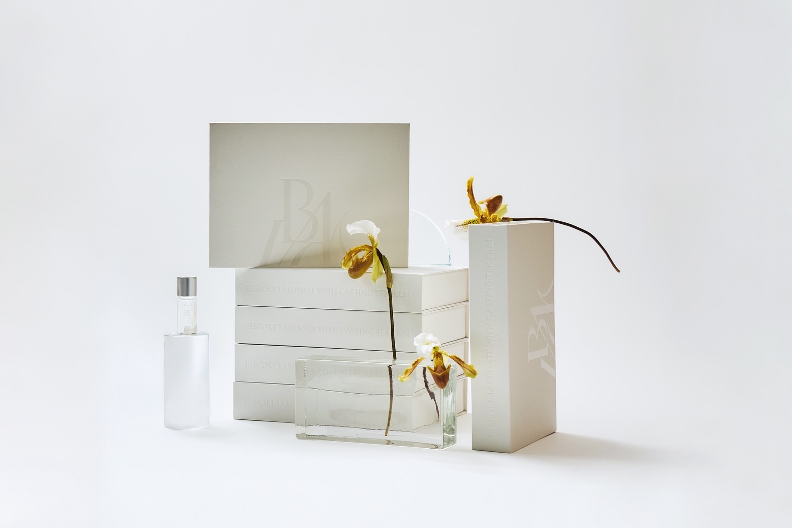 歯を削ることのこわさと、削らない新技術「ブラックフィルム」について