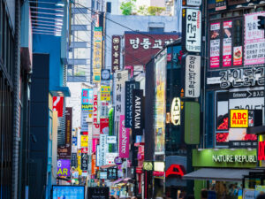 ラミネートベニアやブラックフィルムは韓国で施術を受けた方がいい?