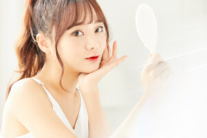 スマイルラインは綺麗？セルフチェックする方法