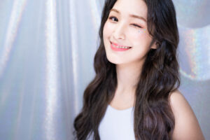 スマイルラインとは？基準やセルフチェック方法、整え方について解説