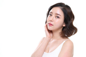 歯並びが悪いのは自分で治せる？リスクとできること・正しい対処法を解説