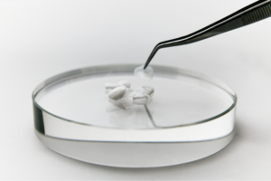 マウスピース矯正が難しい人はブラックフィルムがおすすめ