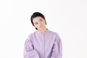 ラミネートベニアですきっ歯は治せる?